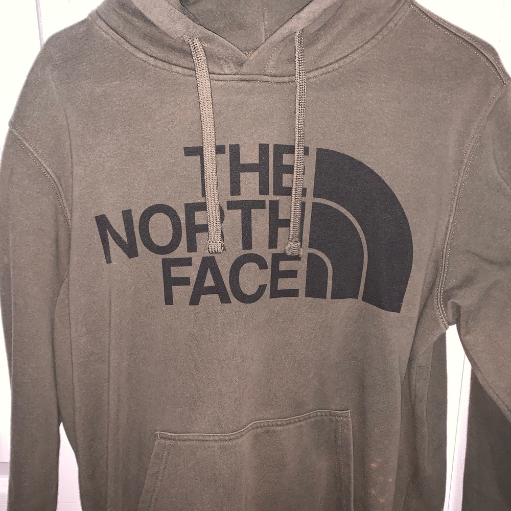 Dark Green North Face hoodie